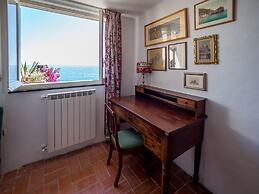 Refilea Sea View Tower Villa