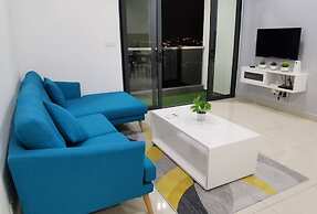 Woodsbury Suite by Homez Suite