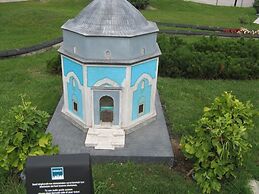 Guner Hotel