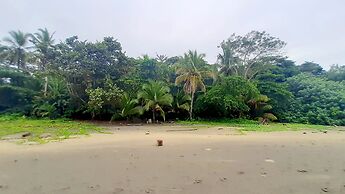 Lapalapa Beachfront