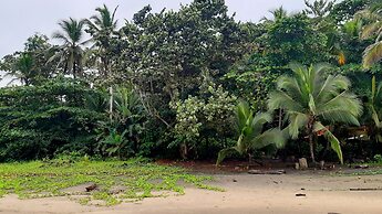 Lapalapa Beachfront
