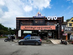 OYO 89587 IM Hotel