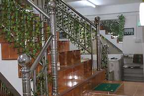 Moe Hostel