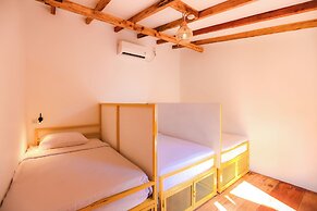 Mad Monkey Gili Trawangan - Hostel