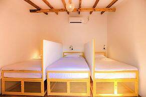 Mad Monkey Gili Trawangan - Hostel