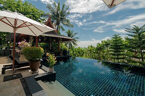 Classy 4-BR Seaview Villa at Surin Beach