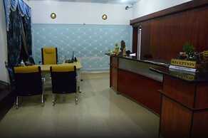 Crown Grand Hotel