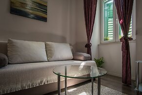 JR Luxury Guesthouse