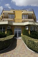 Midia Family Resort