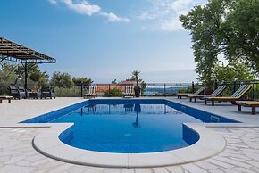 Villa Andro