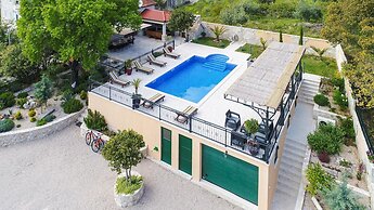 Villa Andro