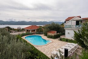 Holiday Home Clarita