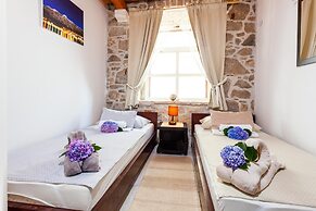 The Hidden Treasure Village - 3 Villas