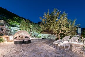 The Hidden Treasure Village - 3 Villas