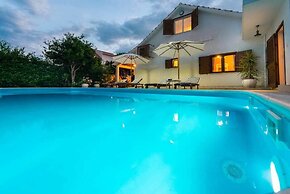 Villa Tina
