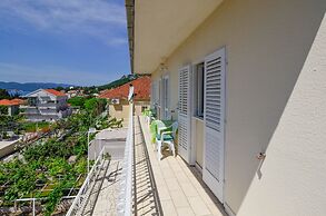 Apartments Marina