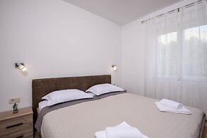 Apartments Marina