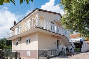 Apartments Mare