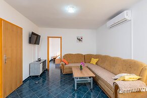 Apartments Mare