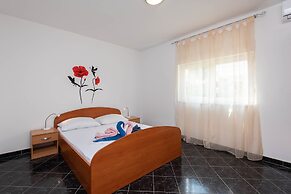 Apartments Mare