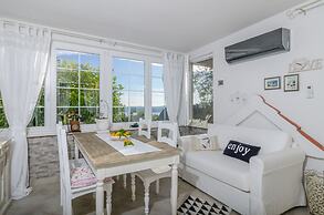 Apartments LLR