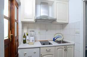 Apartments LLR