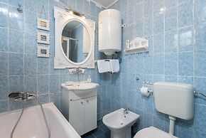 Apartments LLR