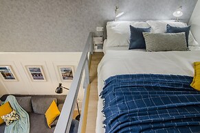 Royal APTs Prague by Michal&Friends