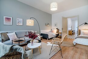 Royal APTs Prague by Michal&Friends
