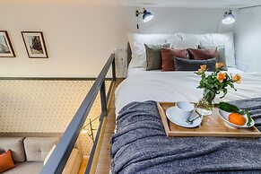 Royal APTs Prague by Michal&Friends