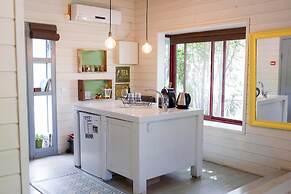 Eili Suites