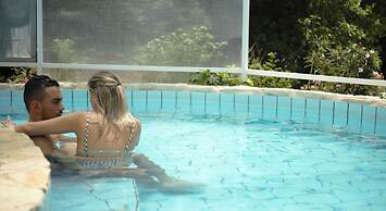 Eili Suites