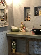 Eili Suites