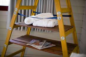 Eili Suites