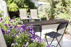 Eili Suites