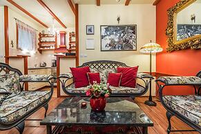 Emperor's Suites