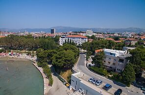 Sand Beach Apartments