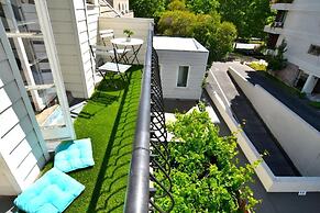 Yogi Hostels