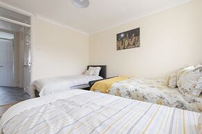 Abkat Holiday Home