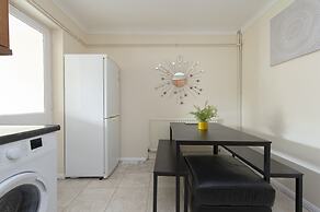 Abkat Holiday Home