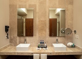 Xaha Villas Suites & Golf Resort