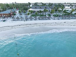 Xaha Villas Suites & Golf Resort