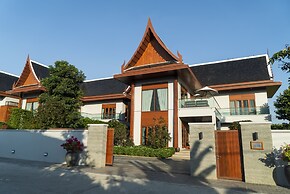 Mae Rim Grace
