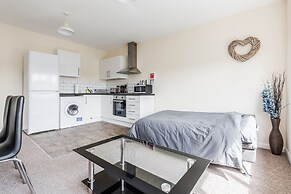 Home to Home Watford Apartment