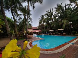 Sam Moon's Hotel Angkor Wooden House