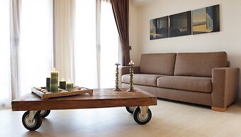 Leste Luxury Homes