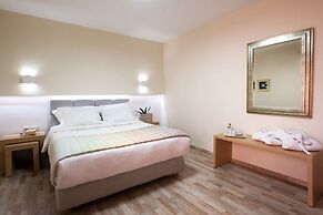 Leste Luxury Homes