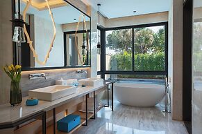 Renaissance Xiamen Hotel