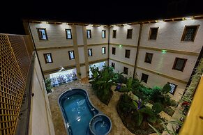 Macan Boutique Hotel