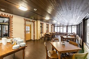 Hotel Perla Jizery